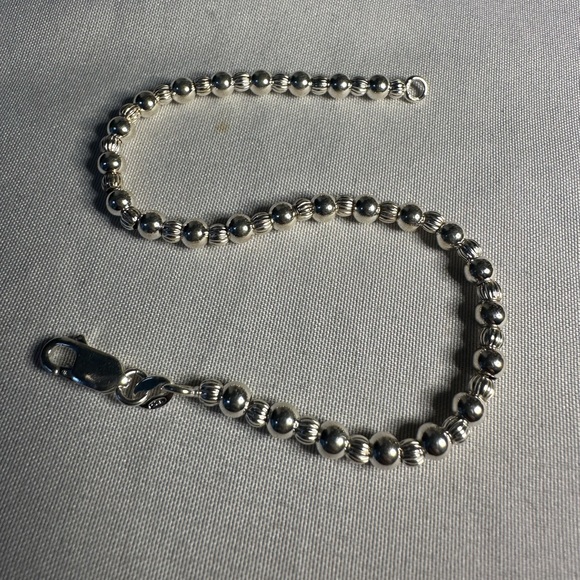 Dainty silver 925 ball bead bracelet - Picture 3 of 5
